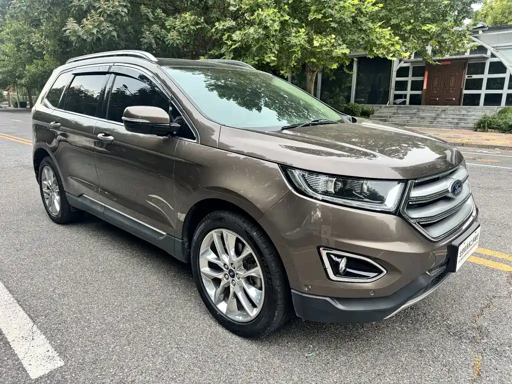 Ford Edge — миниатюра 3