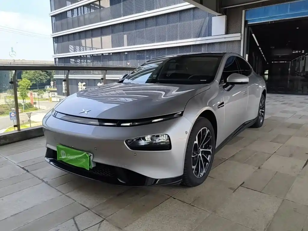 XPeng P7 — миниатюра 2