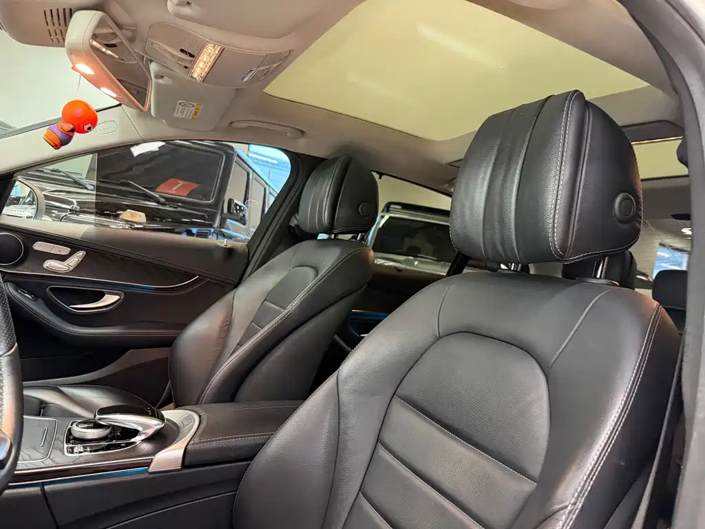 Mercedes-Benz C-Class — миниатюра 8
