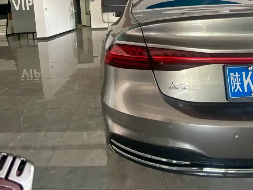 Audi A7L 2022 45 TFSI S-line