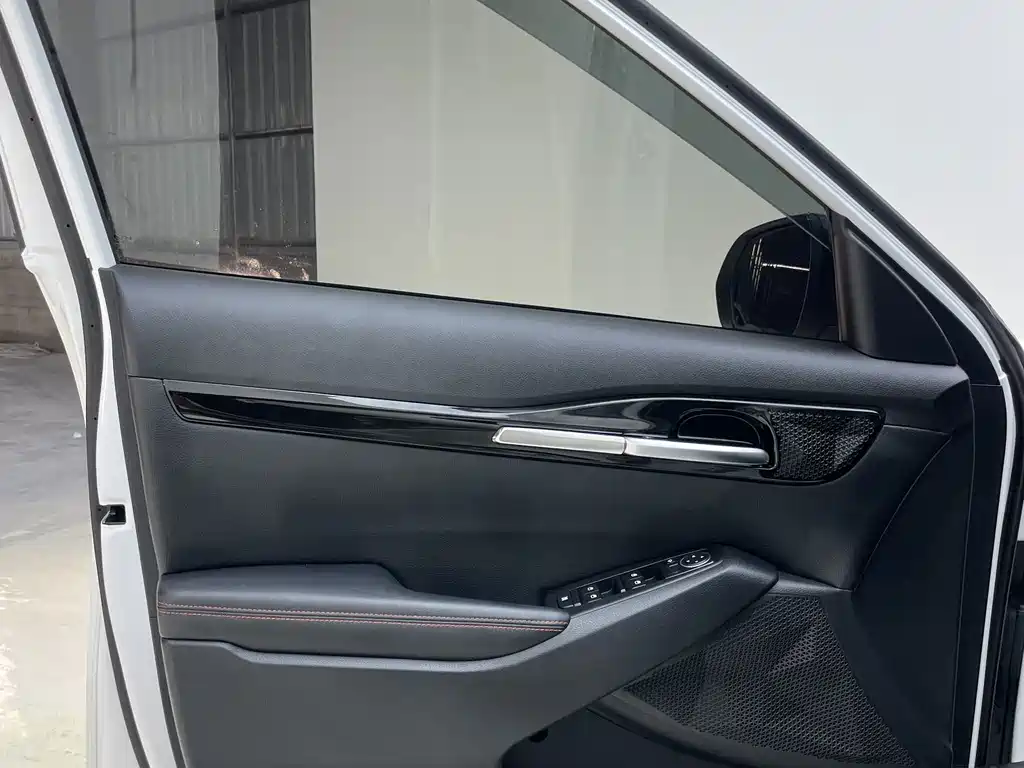 Kia Seltos — миниатюра 11