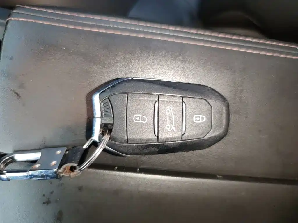 Peugeot 5008 — миниатюра 9