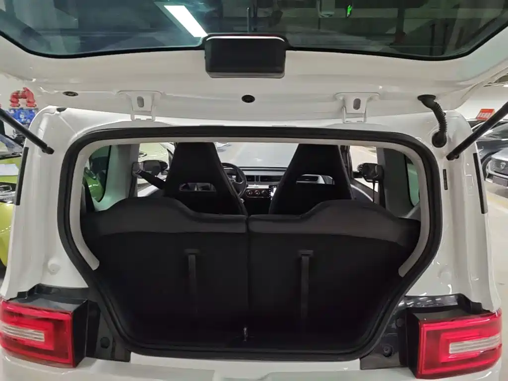 Wuling MINIEV — миниатюра 19