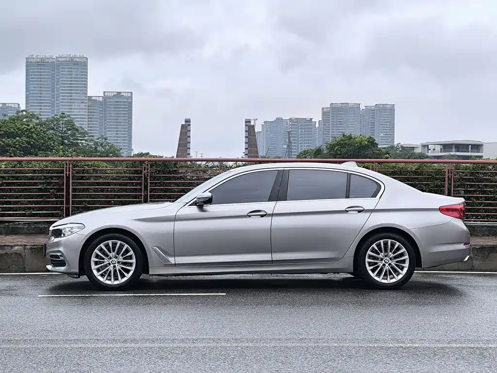 BMW 5 Series 5 2019 525Li Luxury