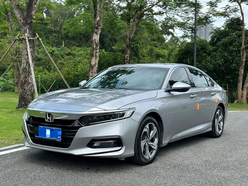 2019 Honda Accord - zdjęcie 1 z 9