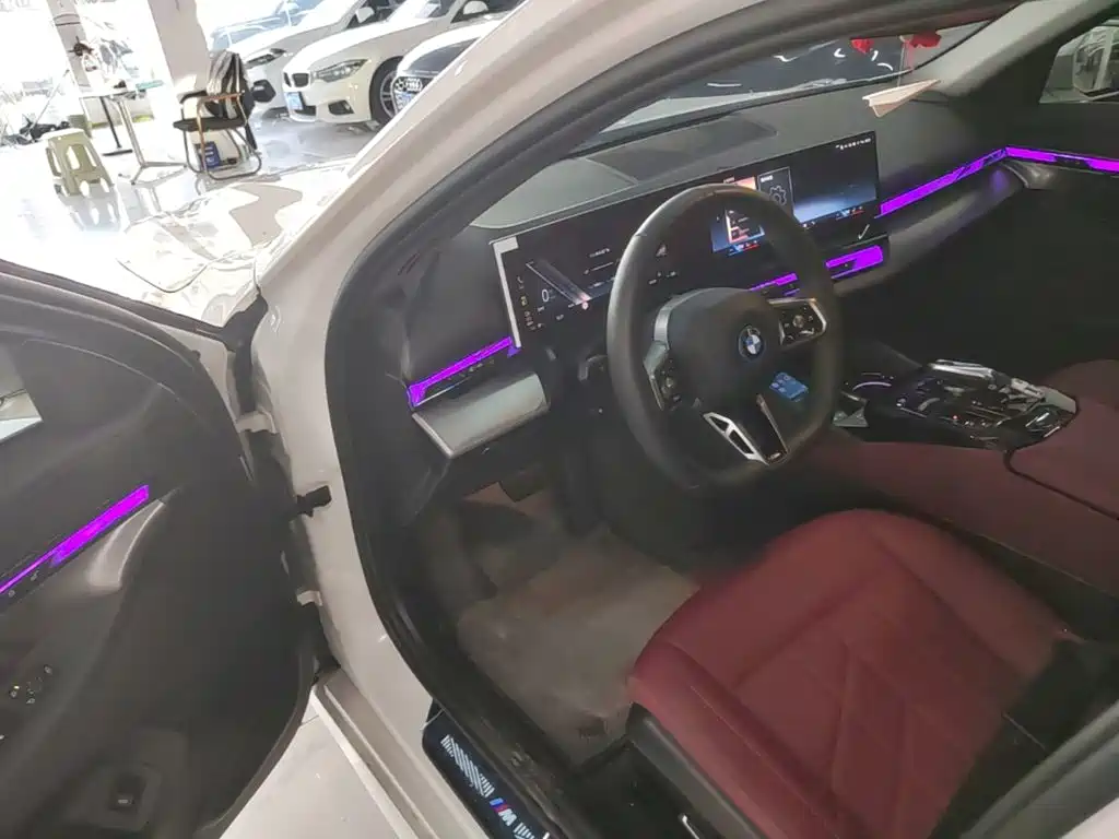 BMW i5 — миниатюра 16