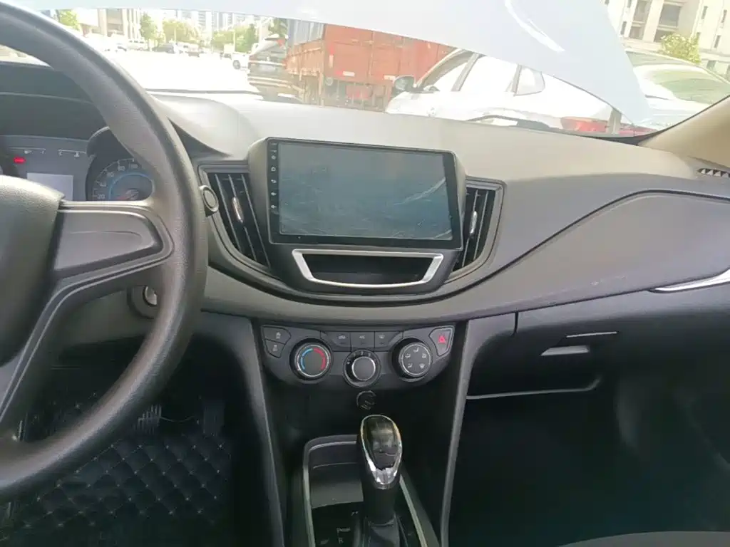 Chevrolet Cavalier — миниатюра 13