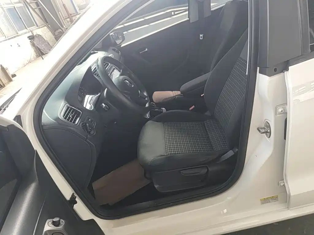 Volkswagen Polo — миниатюра 15