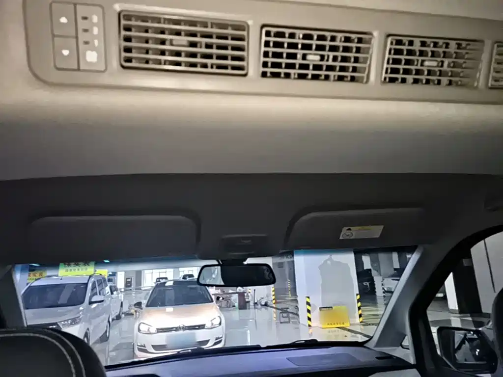 Wuling Hongguang PLUS — миниатюра 18