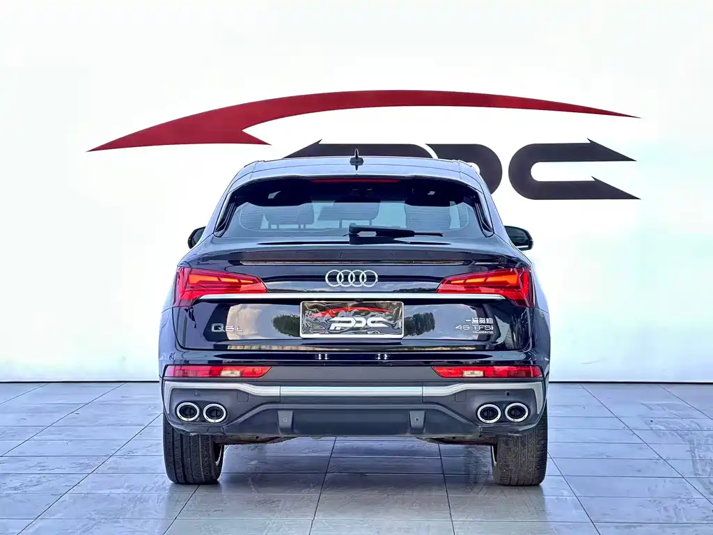 Audi Q5L Sportback — миниатюра 23