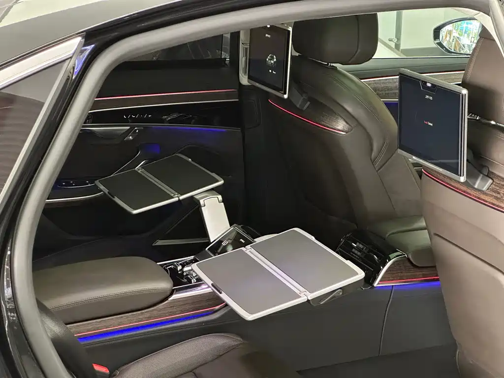 Audi A8 — миниатюра 15