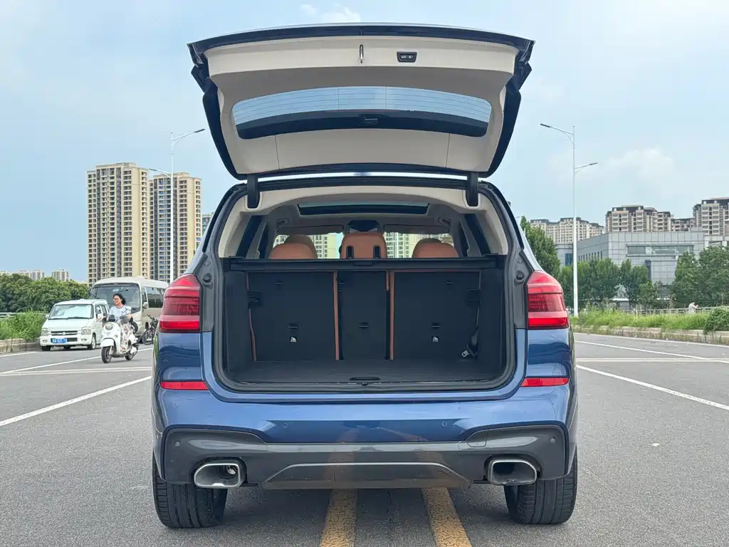 BMW X3 — миниатюра 11