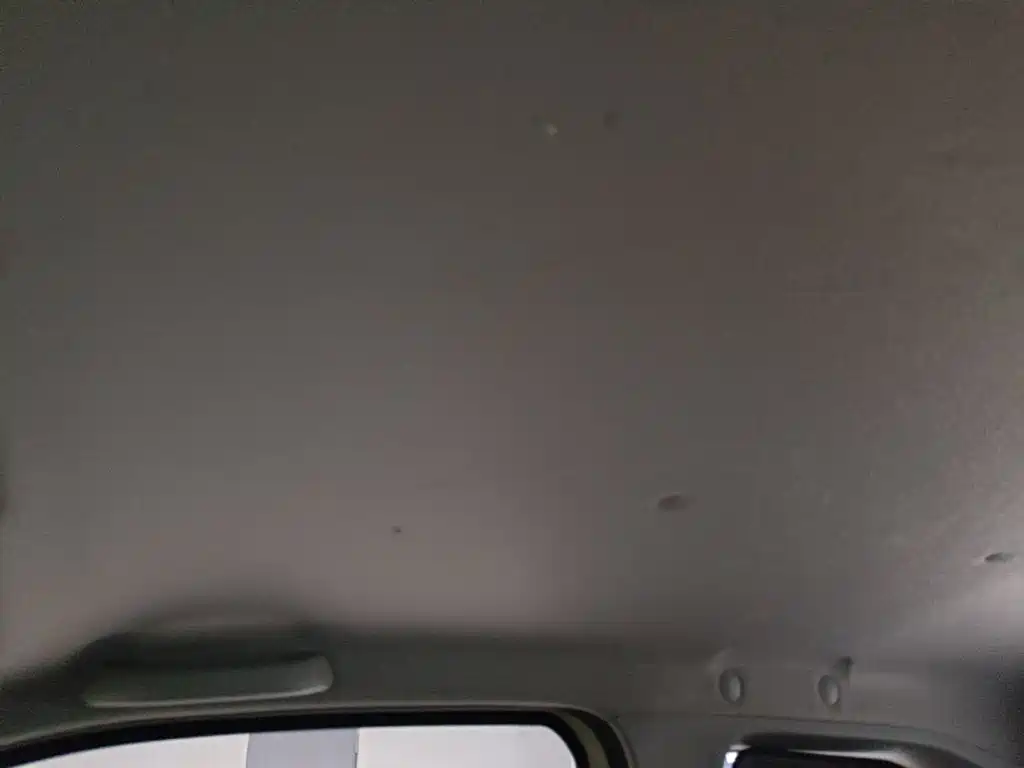 Wuling MINIEV — миниатюра 18