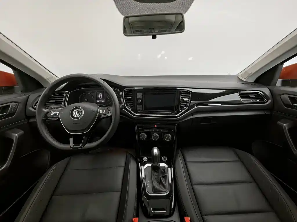 Volkswagen T-Roc — миниатюра 5