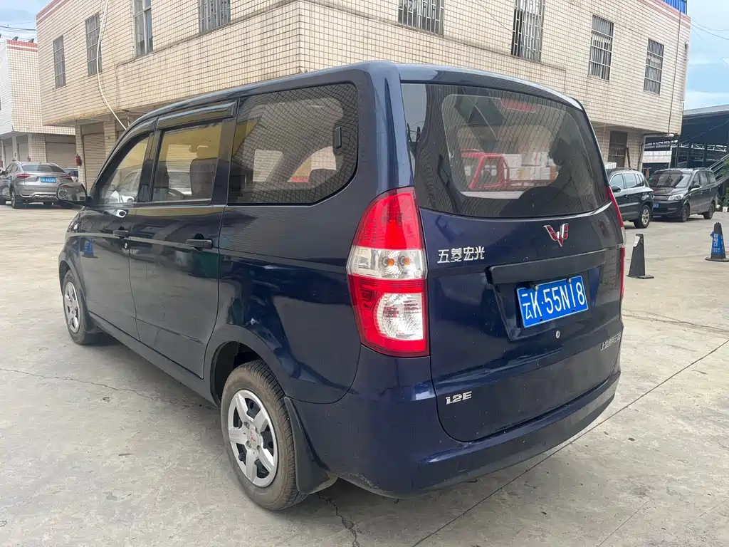 Wuling Hongguang — миниатюра 8