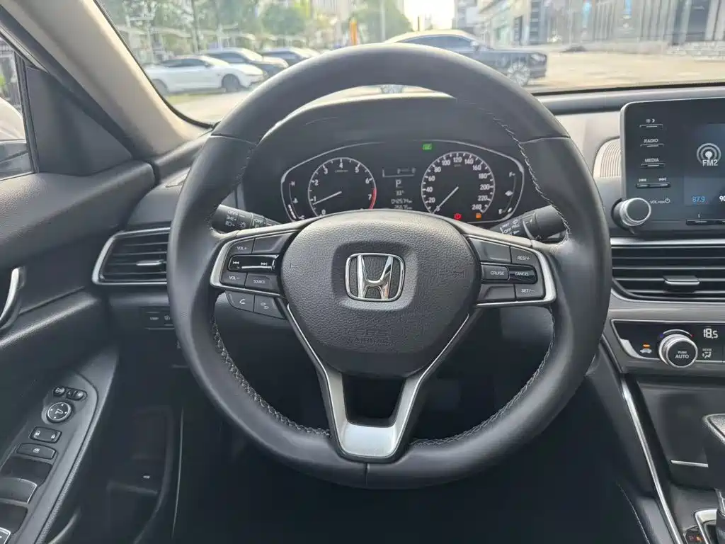 Honda Accord — миниатюра 15