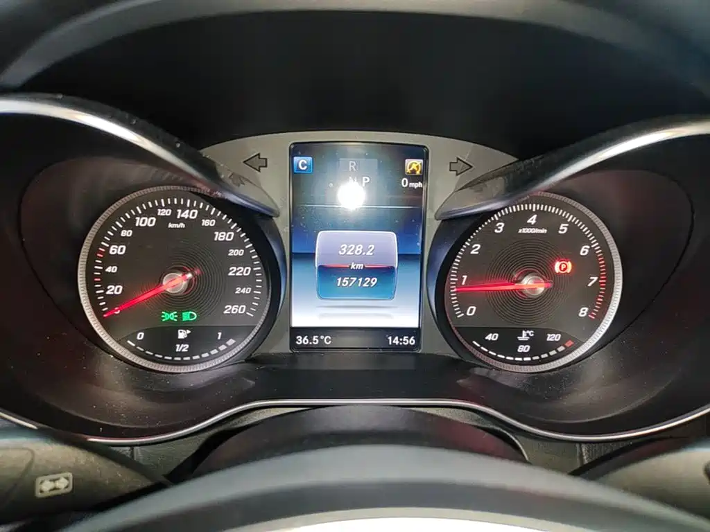 Mercedes-Benz GLC — миниатюра 12