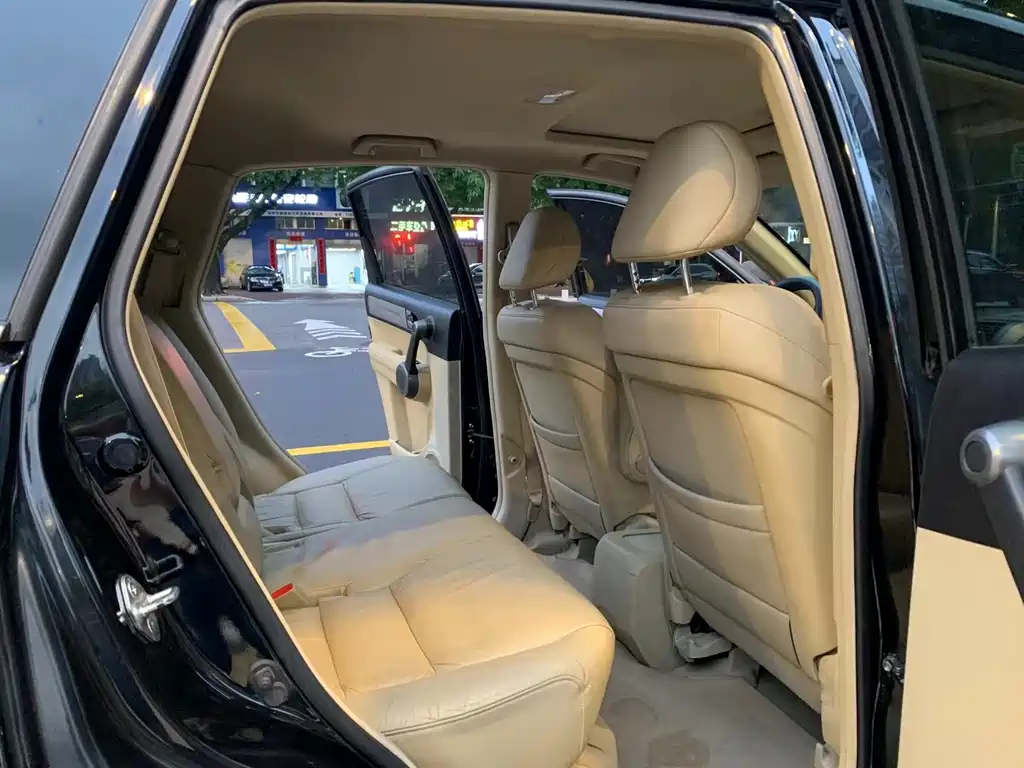 Honda CR-V — миниатюра 7
