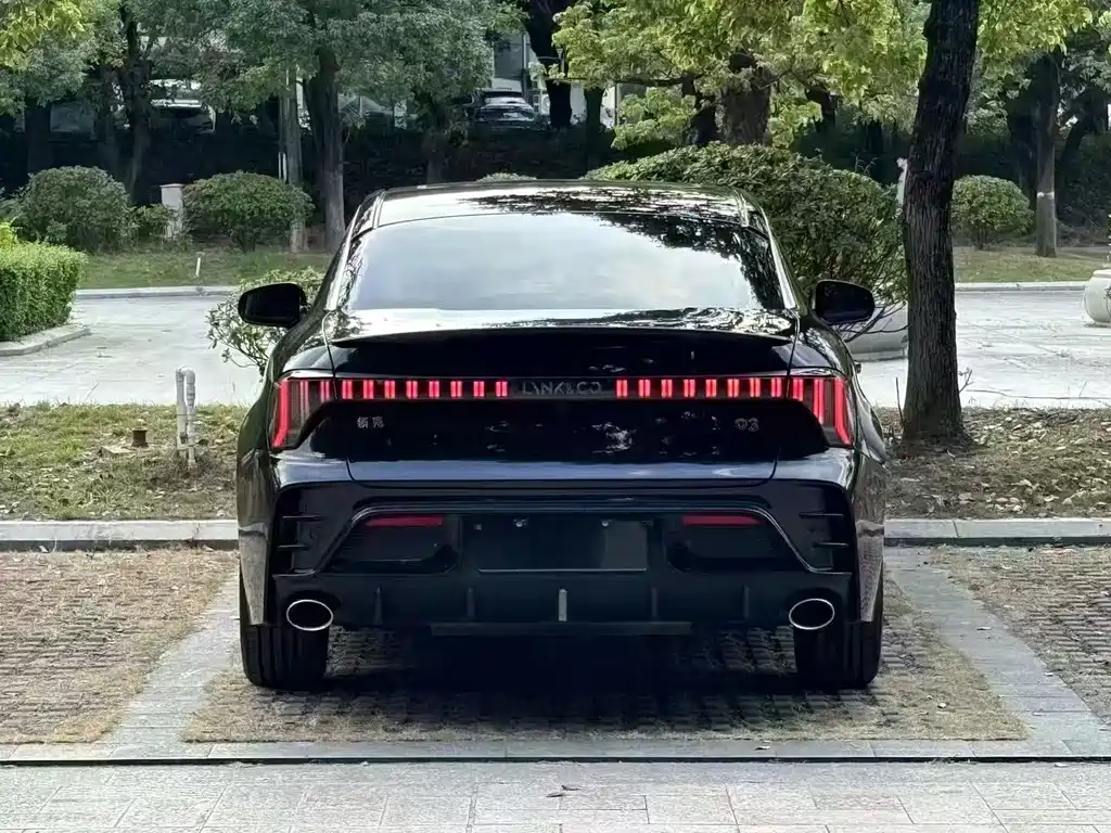 Lynk & Co 03 — миниатюра 8