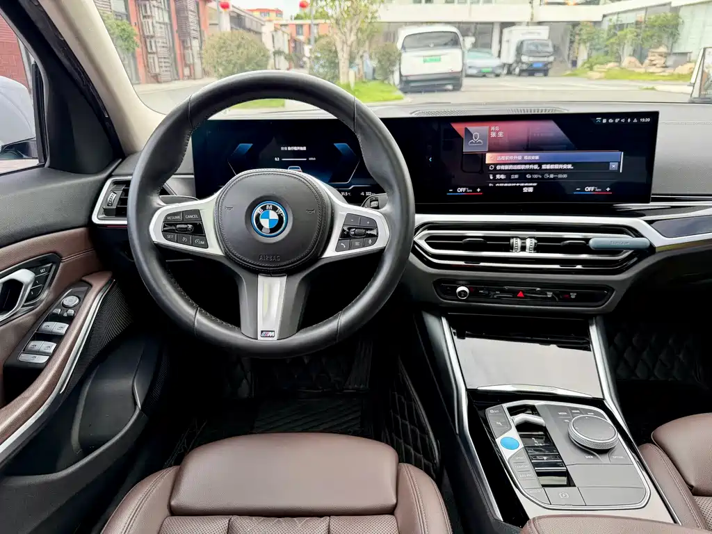 BMW i3 — миниатюра 11