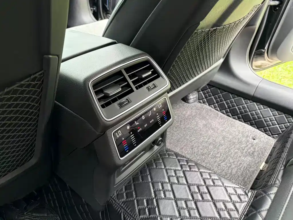 Audi A6L — миниатюра 13