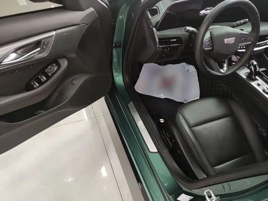 Cadillac CT5 — миниатюра 16
