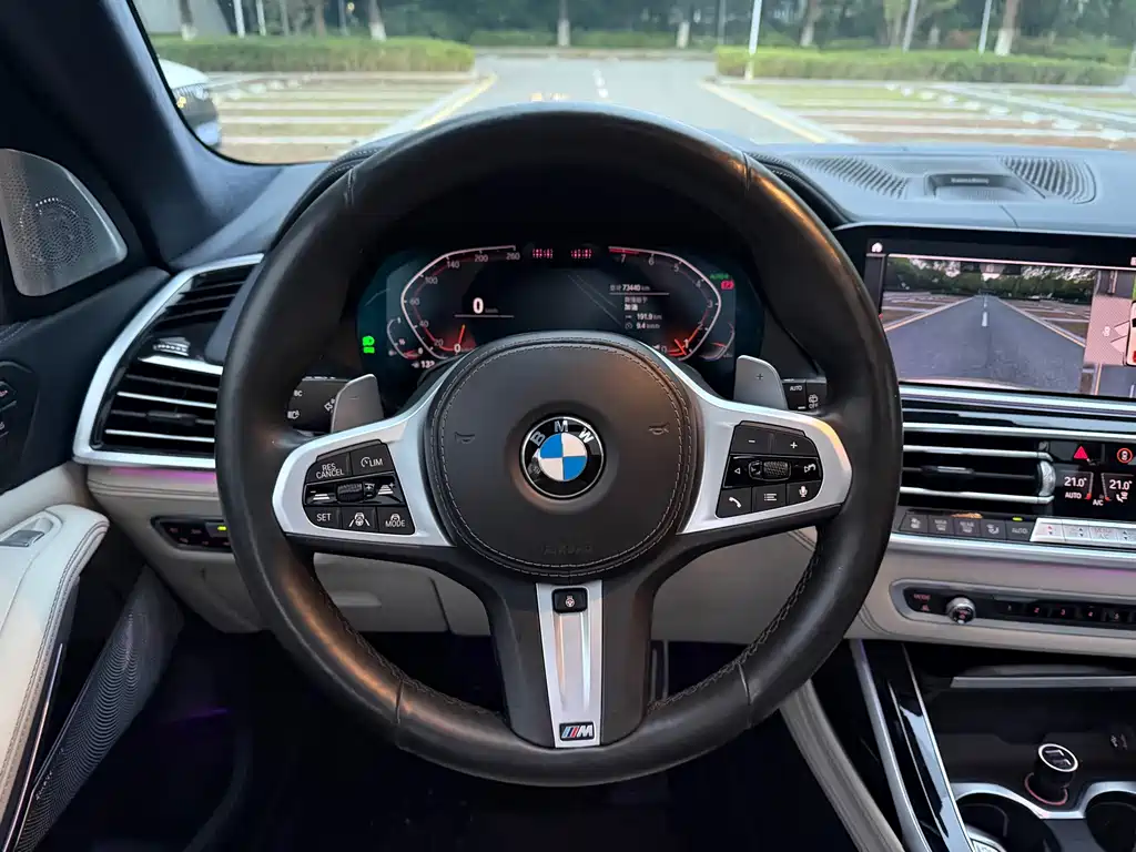 BMW X7 — миниатюра 13