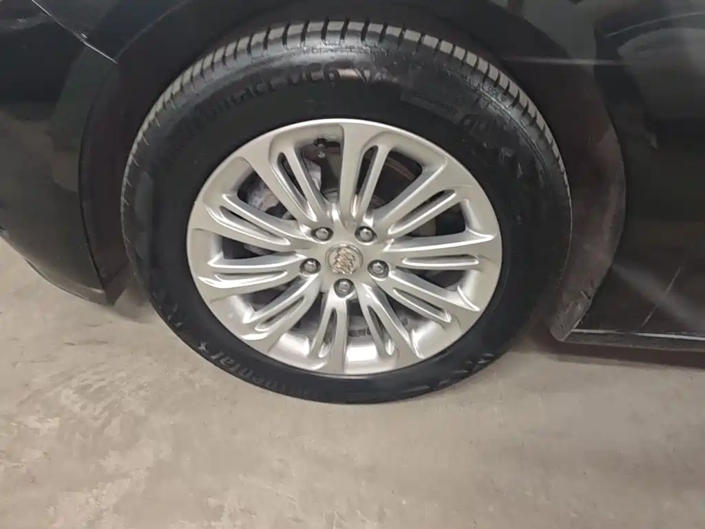 Buick LaCrosse — миниатюра 23
