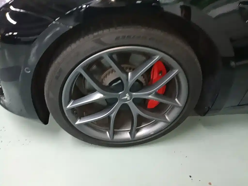 Tesla Model 3 — миниатюра 23