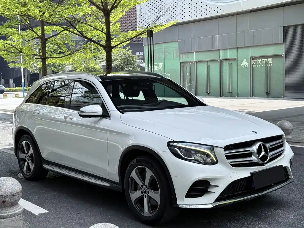 Купить Mercedes-Benz GLC