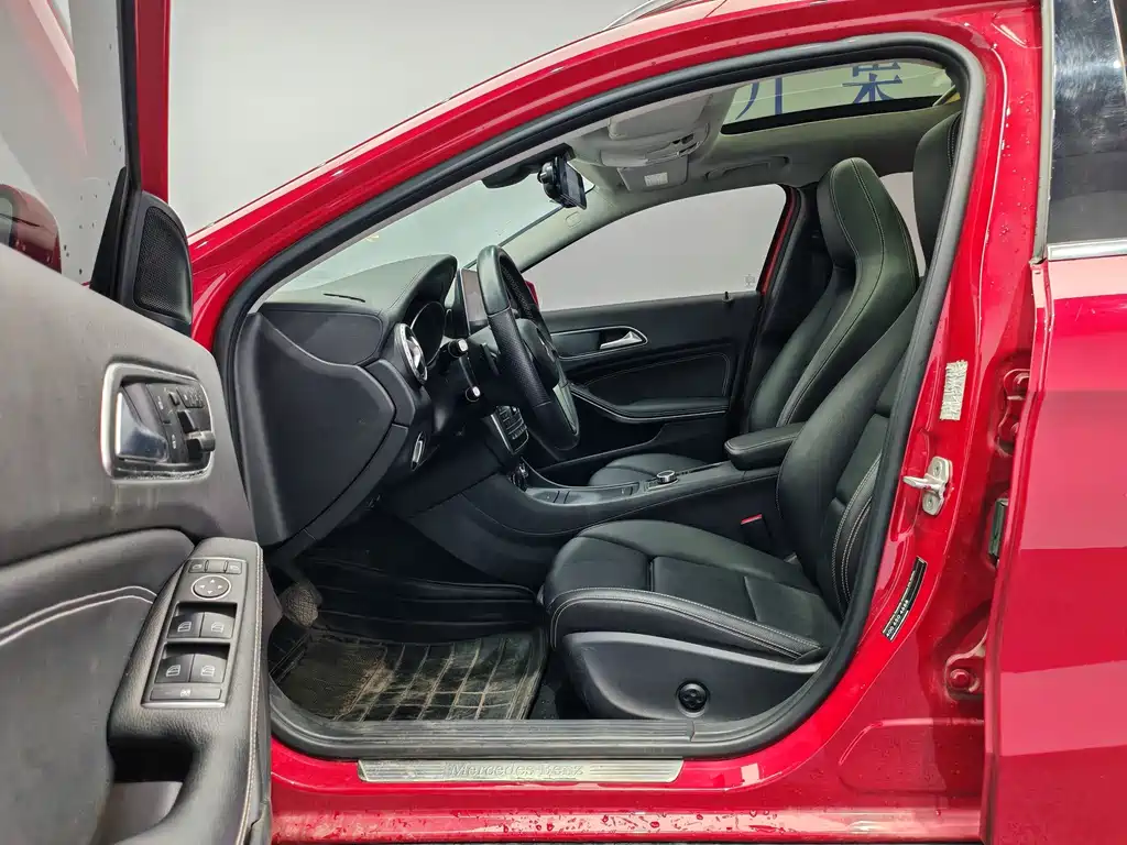Mercedes-Benz GLA — миниатюра 11