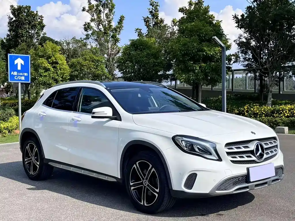Mercedes-Benz GLA — миниатюра 3