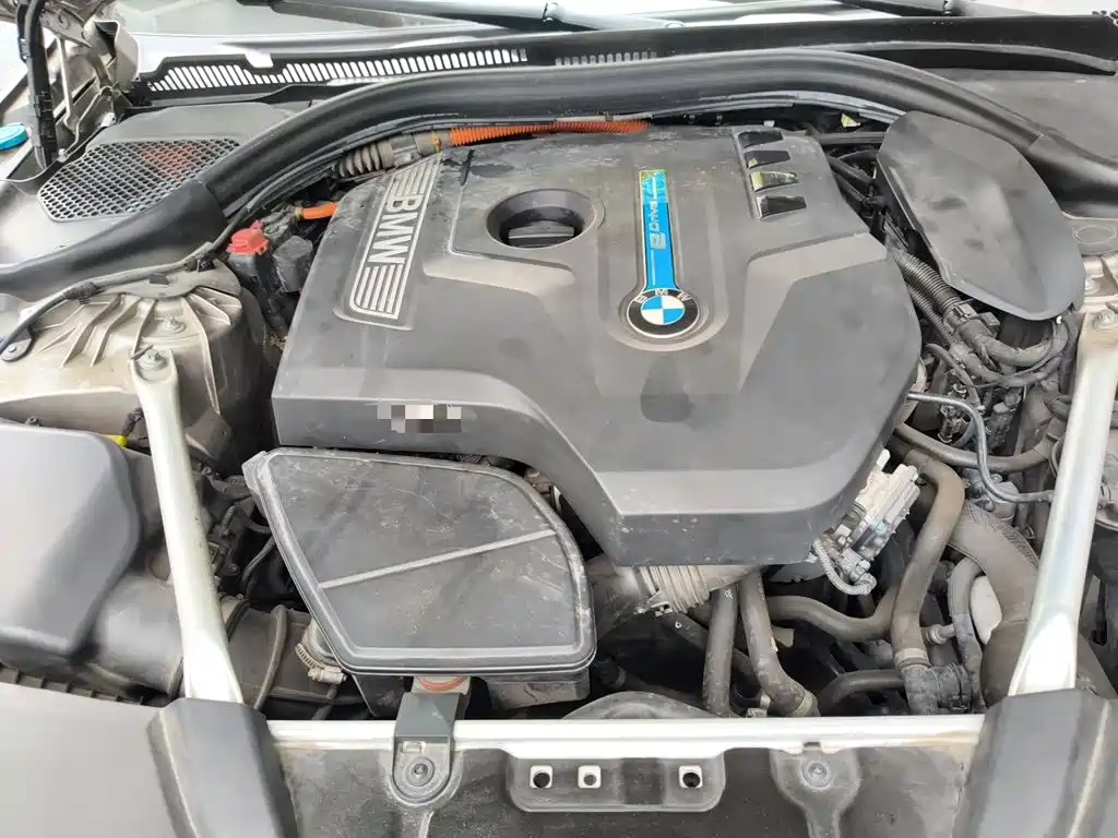 BMW 5 Series New Energy — миниатюра 17