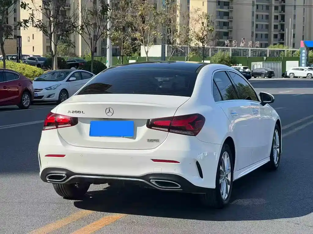 Mercedes-Benz A-Class — миниатюра 6