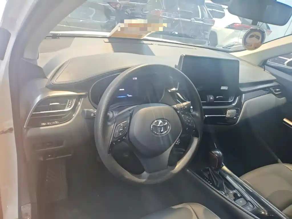 Toyota IZOA — миниатюра 10