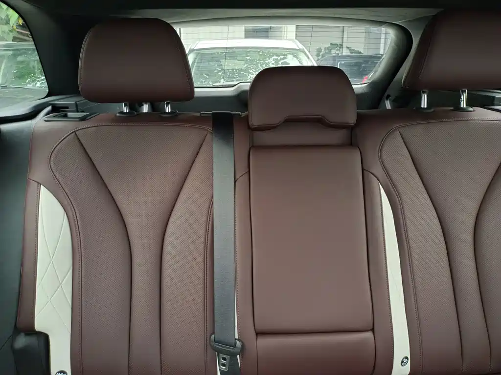Geely Xingyue L — миниатюра 12