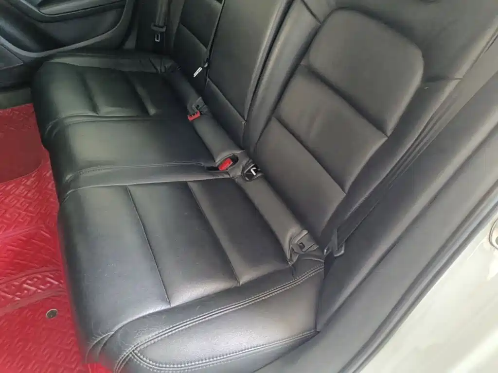 Audi A4L — миниатюра 17