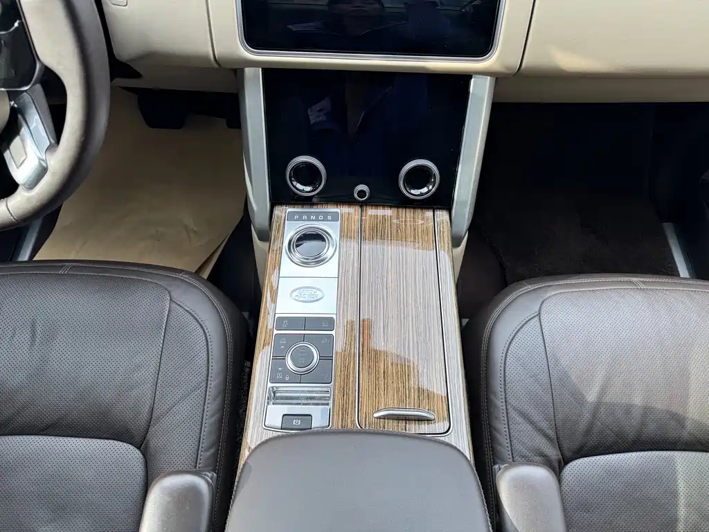 Land Rover Range Rover — миниатюра 9