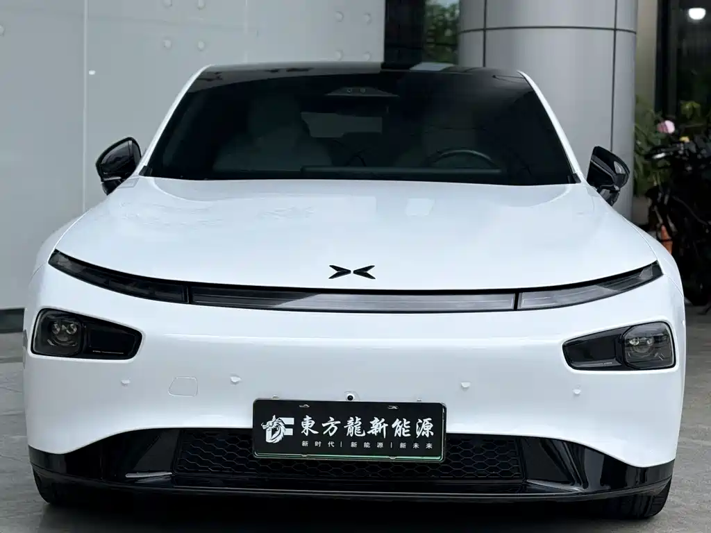 XPeng P7 — миниатюра 2