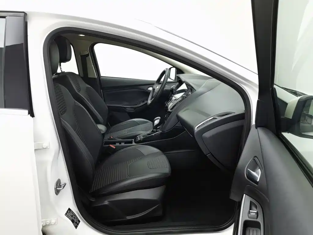 Ford Focus — миниатюра 23