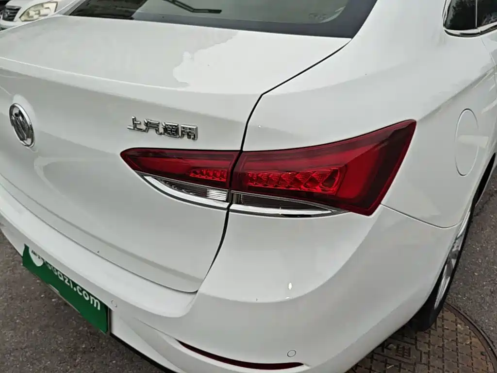 Buick Excelle — миниатюра 8