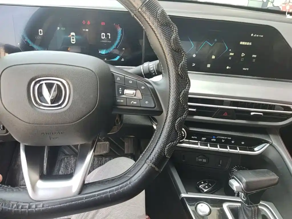 Changan Eado — миниатюра 10