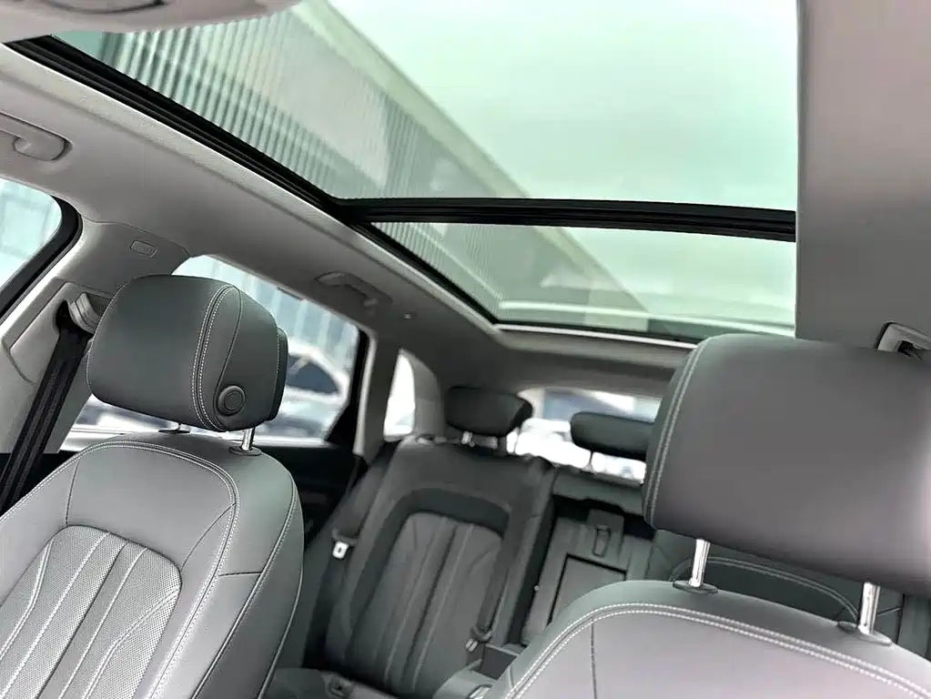 Audi Q5L — миниатюра 8