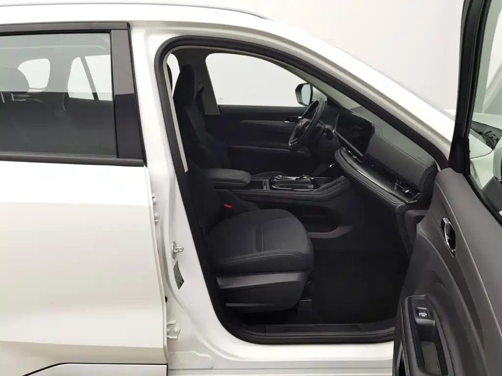 Ford Equator Sport — миниатюра 23