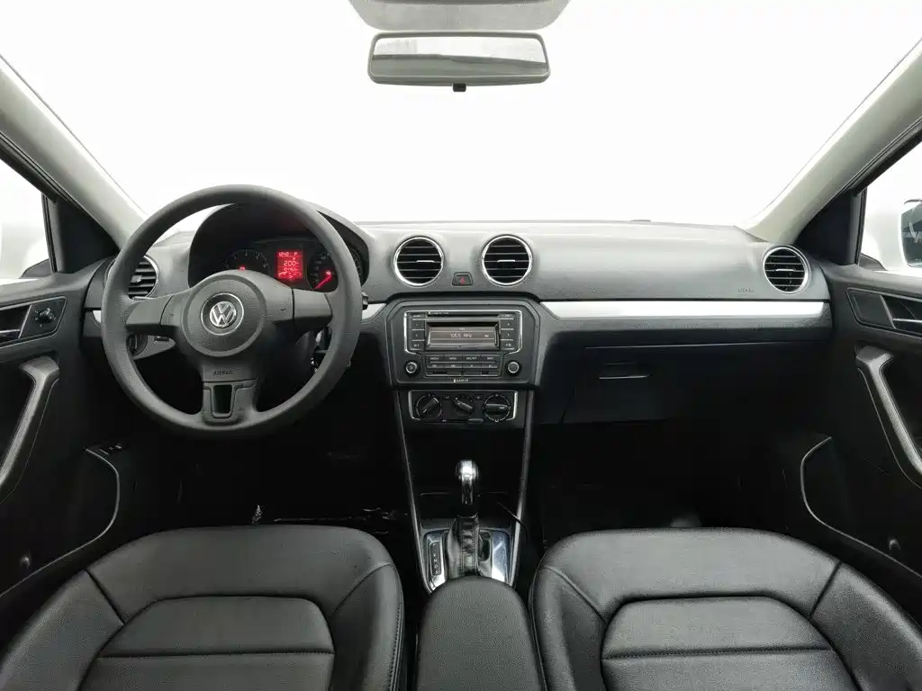 Volkswagen Jetta — миниатюра 5