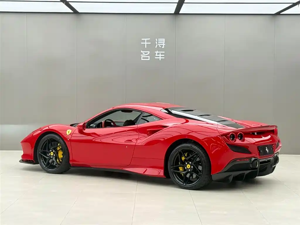 Ferrari F8 Tributo 3.9T V8, фото 13