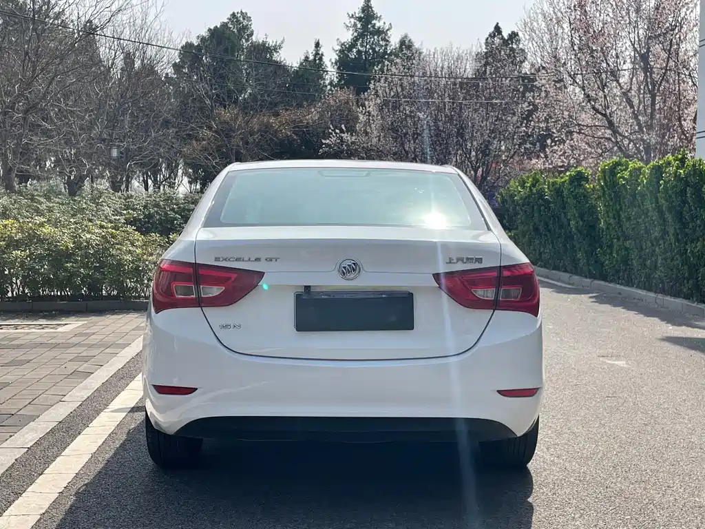 Buick Excelle — миниатюра 5