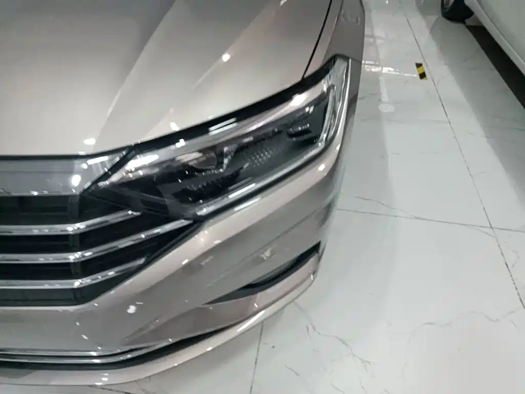 Volkswagen Sagitar — миниатюра 24