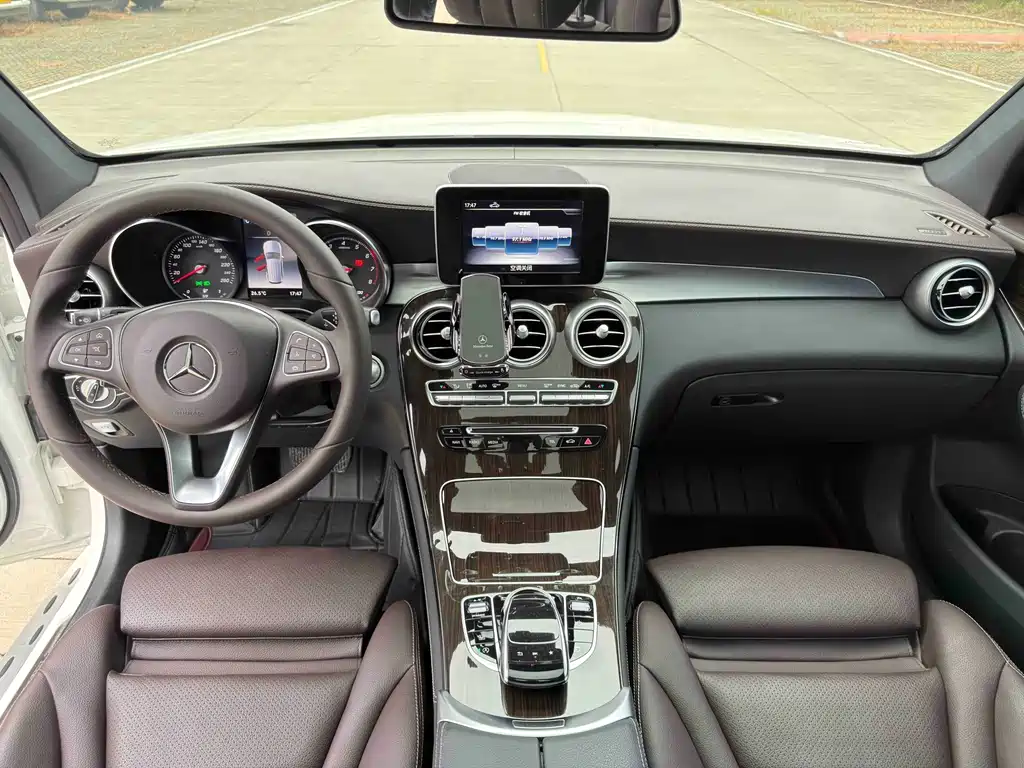 Mercedes-Benz GLC — миниатюра 8