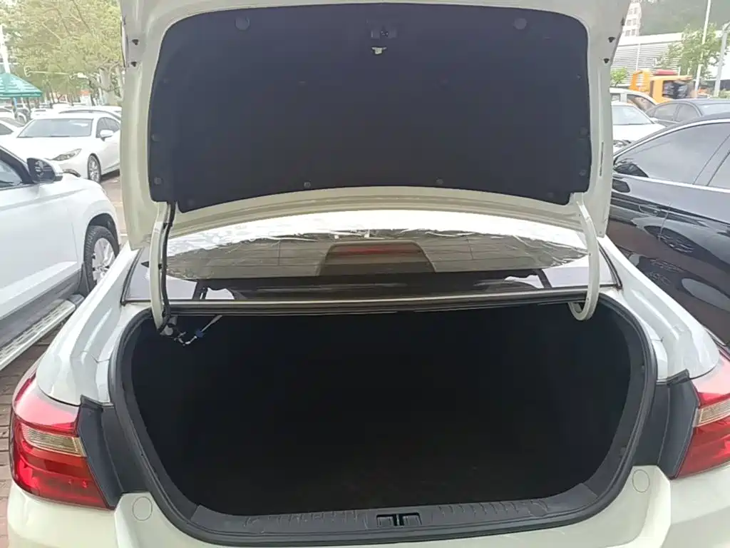 Geely Vision — миниатюра 19
